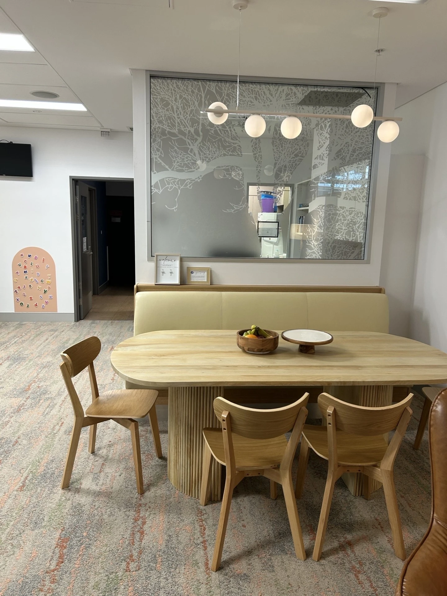 Newborn-Care-Unit-Family-Room-3